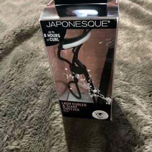 JAPONESQUE Lash Curler & Slant Tweezer - Black